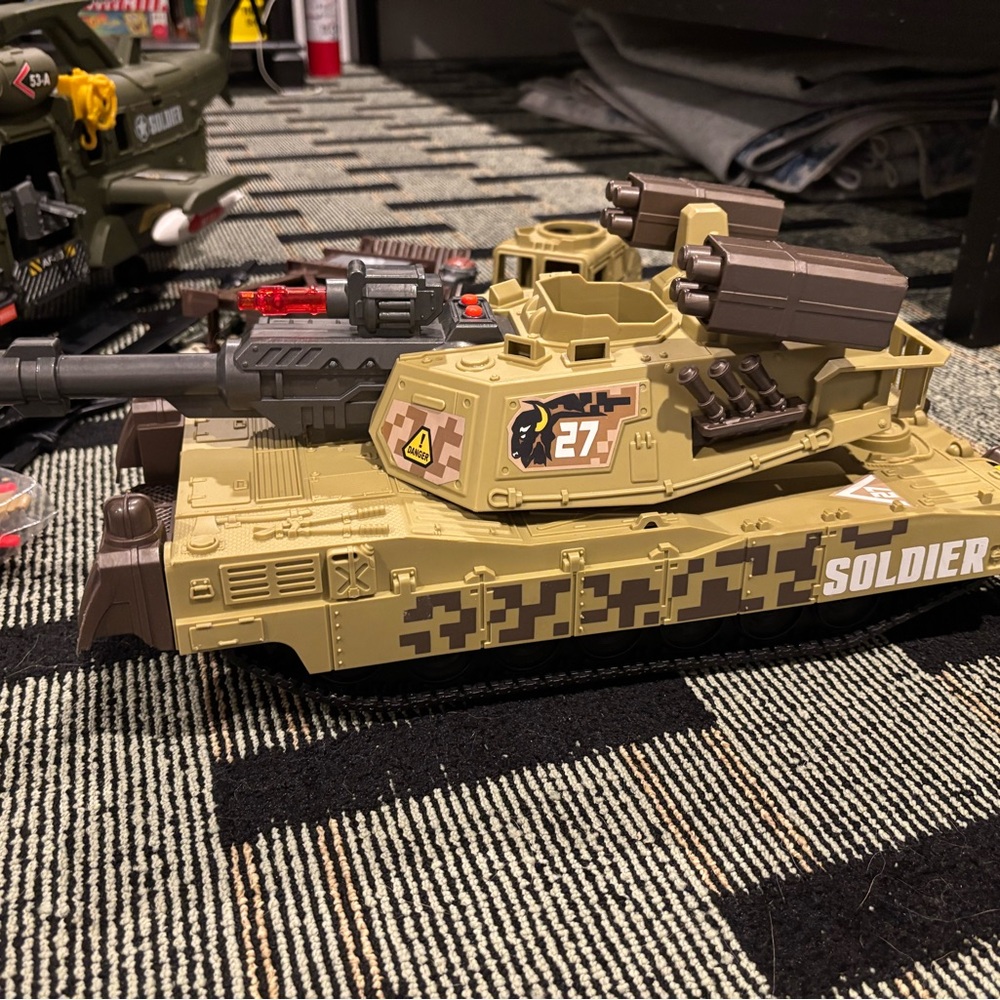 Special Forces Tan Tank & Helicopter Military Vehicle Toy Lights and Sounds Work - Picture 2 of 9